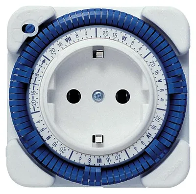 Image de THEBEN Minuteur de prise IP20 jours/semaines analogique 230V