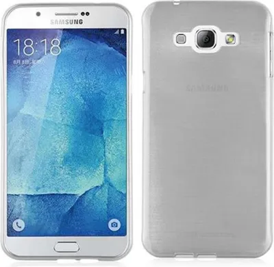 Produktbild von Cadorabo Hülle für Samsung Galaxy A8 2015 Schutz Hülle in Silber Schutzhülle TPU Silikon Etui Case Cover