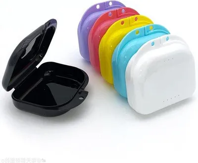 Produktbild von Schlauchhalterungen - Mundschutzhalter - Hygienische Aufbewahrung - Lüftungslöcher - 6 Stücke - Regenbogenfarben