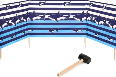 Produktbild von Garronda Strand Windschutz Sichtschutz 4m lang plus Gummihammer GAEX001 (Streifen/Haie, 4 m)