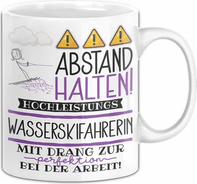 Produktbild von Wasserskifahrerin Tasse Geschenk Lustig Abstand Halten Hochleistungs-Wasserskifahrerin Mit Drang Zur Perfektion Bei Der Arbeit (Weiß)