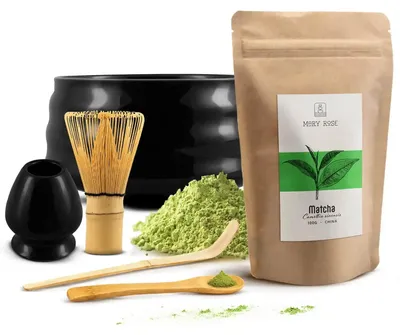 Produktbild von Mary Rose - Matcha Tee Set Pulver 100g - Keramik Matchawan Schwarze Schale Yoru 500ml - Chasen Besen, Kusenaoshi Halter - Bambus