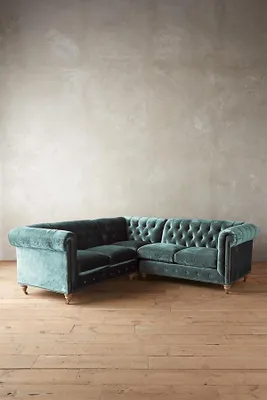 Zdjęcie produktu dla Chesterfield, klasyczna narożna sofa, obita tkaniną. Model: 16101309