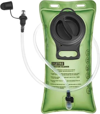 Image de Gourde portable de 2 litres, résistante aux antibiotiques et aux bactéries, destinée aux sports extrêmes.