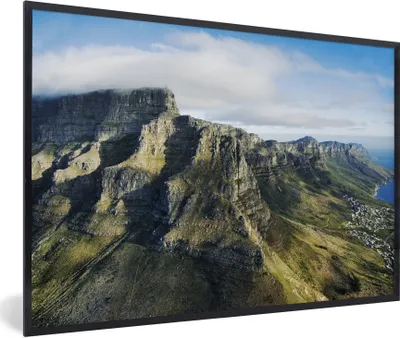 Produktbild von MuchoWow® Gerahmtes Poster Luftaufnahme des Tafelbergs in Kapstadt 90x60 cm - Poster mit Schwarzem Bilderrahmen Wandposter Rahmen Foto Bilder - Fotorahmen - Foto-Plakat
