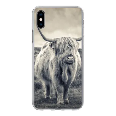 Produktbild von MuchoWow® Handyhülle Schutzhülle Hülle für iPhone Xs Schottischer Hochländer - Tiere - Wolken - Kuh - Natur Silikon Softcase Handy Hülle - Handytasche