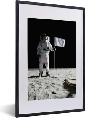 Produktbild von MuchoWow® Gerahmtes Poster Mond - Weltraum - Astronaut 40x60 cm - Poster mit Schwarzem Bilderrahmen Wandposter Rahmen Foto Bilder - Poster in Rahmen