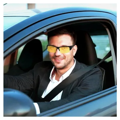 Produktbild von Nachtfahrbrille für Brillenträger zum Autofahren mit gelb getönten, polarisierten Gläsern