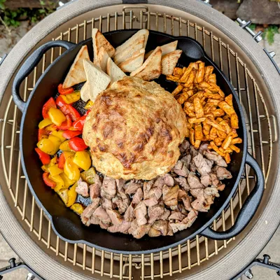 Produktbild von BBQ-Toro Kamado Grill "Yoru" Ø 62 cm Holzkohlegrill Keramikgrill mit Thermometer, Rädern, matt schwarz
