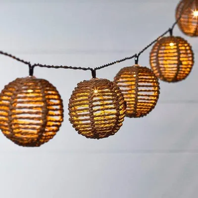 Image de Guirlande lumineuse solaire à LED en plastique pour le jardin et le balcon