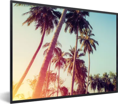 Produktbild von MuchoWow® Gerahmtes Poster Palme - Sommer - Retro - Sonne 40x30 cm - Poster mit Schwarzem Bilderrahmen Wandposter Rahmen Foto Bilder - Kunstposter - Wanddekorationen