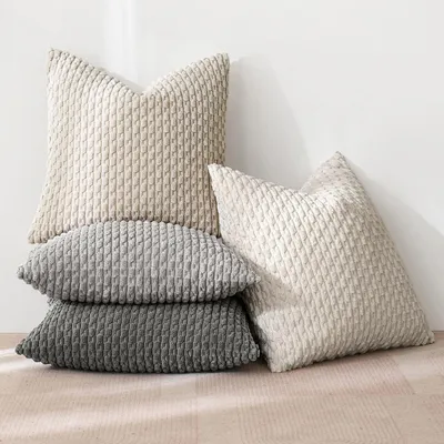 Produktbild von MIULEE 4er Set Kordsamt Kissenbezüge Kissenbezug Dekorative Kissenhülle Moderne Sofakissen Kissen Zierkissen Couchkissen für Sofa Dekokissen Wohnzimmer Schlafzimmer 40x40 cm Grau Serie