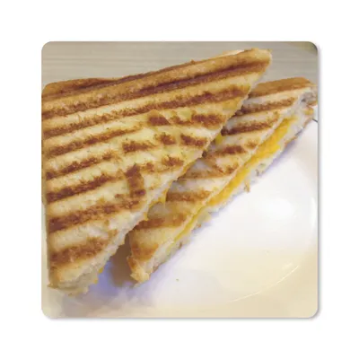 Produktbild von MuchoWow® Mauspad Mousepad Getoastetes Käsesandwich auf weißem Brett 30x30 cm - Mousepads - Maus Mat - Pad - Mausunterlage - Gaming