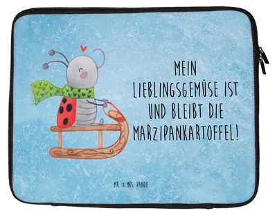 Produktbild von Mr. & Mrs. Panda Laptop Sleeve Smörle Rodeln 20 x 28 cm - Eisblau - Geschenk, Winter, Marzipan, Tasche, Hülle, Notebook, Laptoptasche, Weihnachten, Schlittenfahren