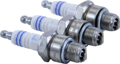 Zdjęcie produktu dla Świeca zapłonowa Bosch W7AC 0241 235 607, do motorowerów Hercules Zündapp Puch Kreidler, 3 szt
