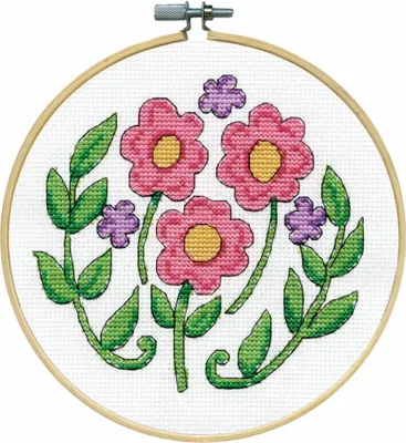 Produktbild von Design Works Stickset mit Stickrahmen "Rosa Blumen", Durchmesser 15 cm