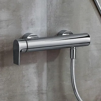 Image de V&B Mitigeur monocommandé pour douche LIBERTY montage mural, 295x95x105mm chrome TVS10700300061