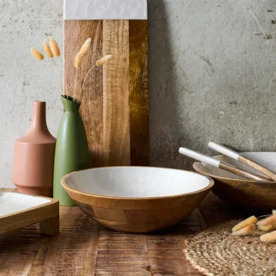 Produktbild von Salatschüssel aus Mangoholz „Nerina“, Durchmesser 27,5 cm