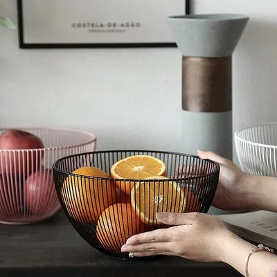 Obrázek produktu pro Miska na ovoce Famanu – Elegantní kovová mísa na ovoce – černá