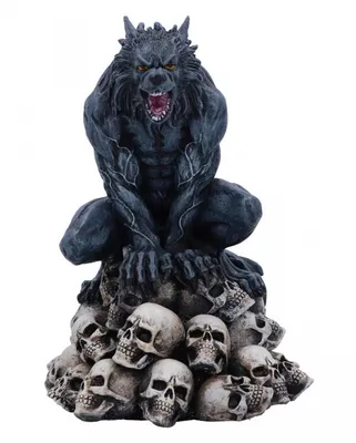 Produktbild von Moon Shadow Werwolf Figur auf Totenköpfen 15cm