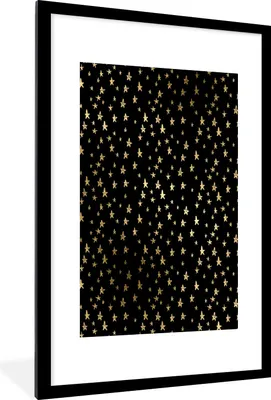 Produktbild von MuchoWow® Gerahmtes Poster Muster - Sterne - Gold 60x90 cm - Poster mit Schwarzem Bilderrahmen Wandposter Rahmen Foto Bilder - Dekoration - Wandposter Wohnzimmer - Hochwertig