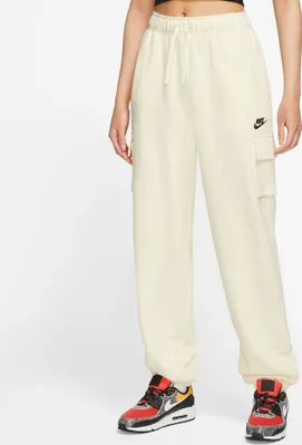 Produktbild von Nike W Nsw Club Flc Mr Pant Cargo Coconut Milk/Black S