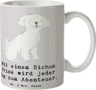 Produktbild von Mr. & Mrs. Panda Kaffeetasse Bichon Frisé Abenteuer - Grau Pastell - Geschenk, Becher, Gefährte, weiße Hunde, verspielt, Kaffeebecher, Hunderasse, Pott, Tasse, Hund