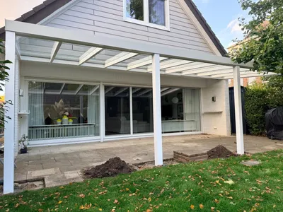 Produktbild von 600 x 400cm Aluminium Terrassenüberdachung Barcelona Weiß mit Glas