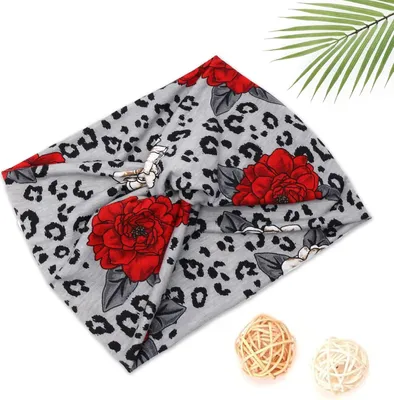 Produktbild von Satin-Haarband mit Leoparden- und Rosenprint in glamourösem Rot