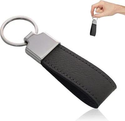 Produktbild von Leder Schlüsselanhänger schwarz 11x2cm personalisiert