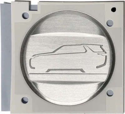 Produktbild von Neu Oe Emblem Säule Stempel Lr083102 Range Rover Velar Discovery 5