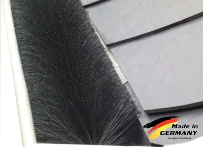 Produktbild von 10 Meter Dachrinnenbürste Ø 15 cm - unkompliziert: hält von selbst, aus deutscher (eigener) Produkt! | besonders dichter Besatz!