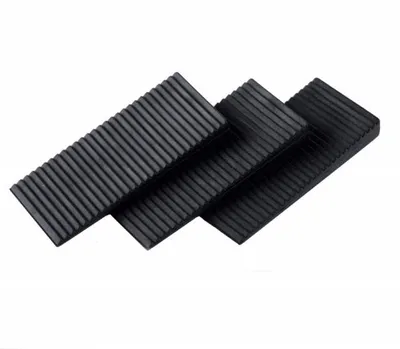 Obrázok produktu pre Levior Plastové montážne kliny 70x30x8mm 50ks
