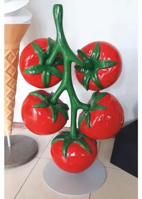 Produktbild von Casa Padrino XXL Deko Tomaten am Stengel mit Ständer Rot / Grün / Grau H. 100 cm