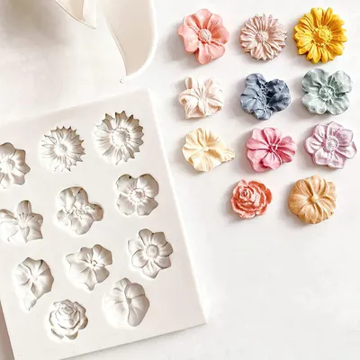 Productafbeelding van Silikonen bloemenvorm - Herbruikbare bakvorm voor mini gebak en decoraties