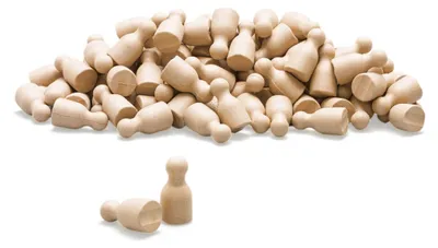Produktbild von Wissner Satz aus 100 Spielfiguren Halmakegel naturfarben 24x12mm