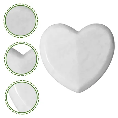 Produktbild von Herzförmiges Jade Gua Sha Massagewerkzeug für Gesicht und Hals
