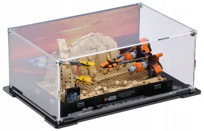 Zdjęcie produktu dla Czarna witryna z podświetlaną ścianką tylną, przeznaczona do ekspozycji zestawu LEGO® Star Wars 75380 – Diorama: Mos Espa