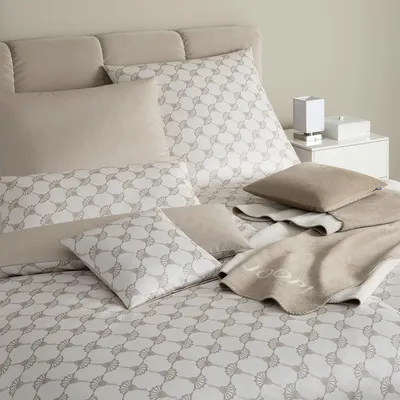 Produktbild von JOOP! Mako-Satin-Bettwäsche Cornflower Double Farbe Light cream Größe 135x200+80x80