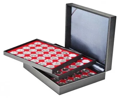 Produktbild von Lindner 2365-2537E Münzkassette NERA XL mit 3 Tableaus und hellroten Münzeinlagen für 90 Münzkapseln mit Außen-Ø 37 mm, z.B. für orig. verkapselte deutsche 20 Euro-/10 Euro-Silbermünzen in Spiegelglanz