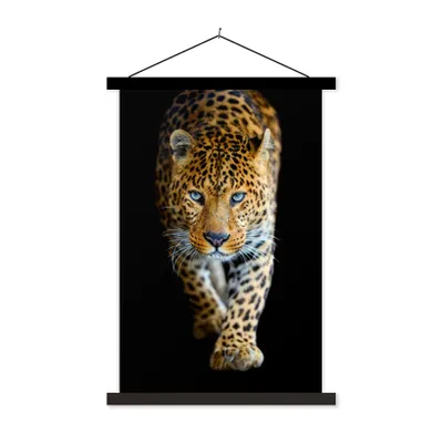 Produktbild von MuchoWow® Textilposter Leopard - Tiere - Porträt - Wildtiere - Schwarz 40x60 cm mit schwarzem Rahmen - Wanddekorationen