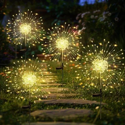 Immagine prodotto di Set di 4 luci solari per patio, con 120 lampade LED solari, impermeabili, luce bianca calda, ideali per terrazze, feste in giardino e patii