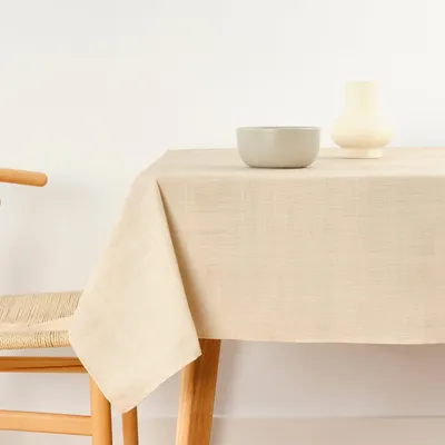 Produktbild von Fleckgeschütztes Tischdecken 300 x 140 cm aus 100% Baumwolle