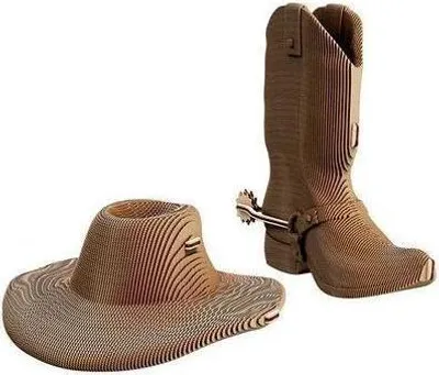 Produktbild von 3D Westernhut und Stiefel aus Pappe – Bastelset für Deko