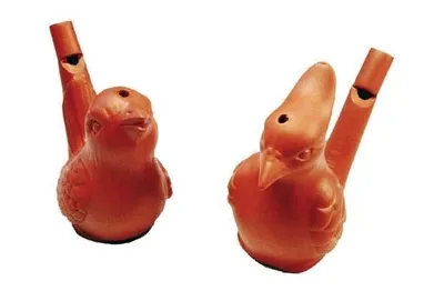 Immagine prodotto di goki 15230 Fischietto per uccelli, altezza 6-6,5 cm, argilla, terracotta (modello casuale, 1 pezzo)
