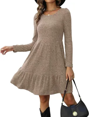 Produktbild von Gestricktes Damenkleid mit langen Ärmeln, Rundhalsausschnitt und einfarbigem Design, geeignet für Herbst und Winter
