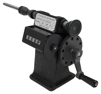 Produktbild von Wickelmaschine, Gusseisenrahmen, Stahlgetriebe-Konstruktion, Maximaldurchmesser 150 mm, Zählbereich 0-99999, manuelle Doppelbetrieb