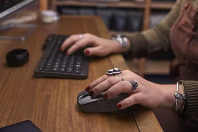 Produktbild von HP 460 Multi-Device Keyboard (P)