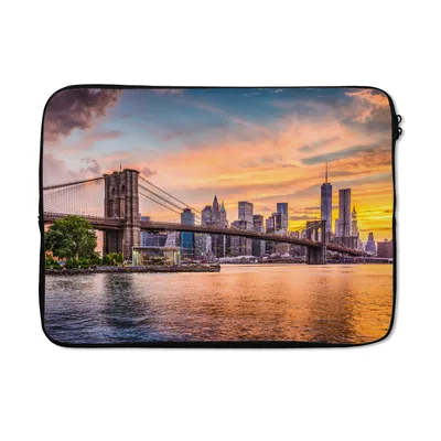 Produktbild von MuchoWow® Laptop Hülle 13 Zoll New York - Brooklyn Bridge - Wolken Laptoptasche - Laptophülle - Sleeve - Rundumschutz