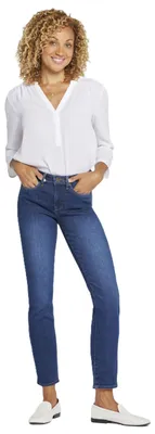 Productafbeelding van NYDJ dames jeans, model Sheri, slim fit, petite maat, slankmakend en flatterend model